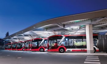 »Verbrenner Adieu« – die VAG Nürnberg setzt auf Elektrobusse (Bild: VAG/Securiton).