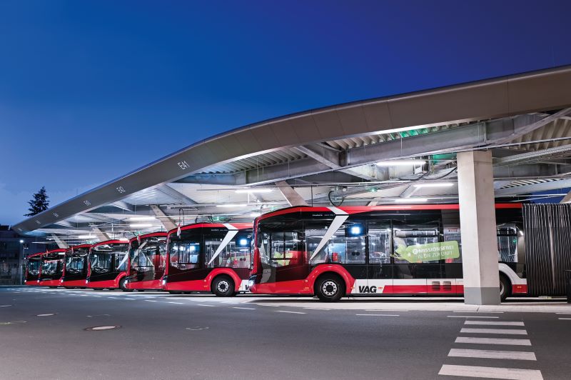 »Verbrenner Adieu« – die VAG Nürnberg setzt auf Elektrobusse (Bild: VAG/Securiton).